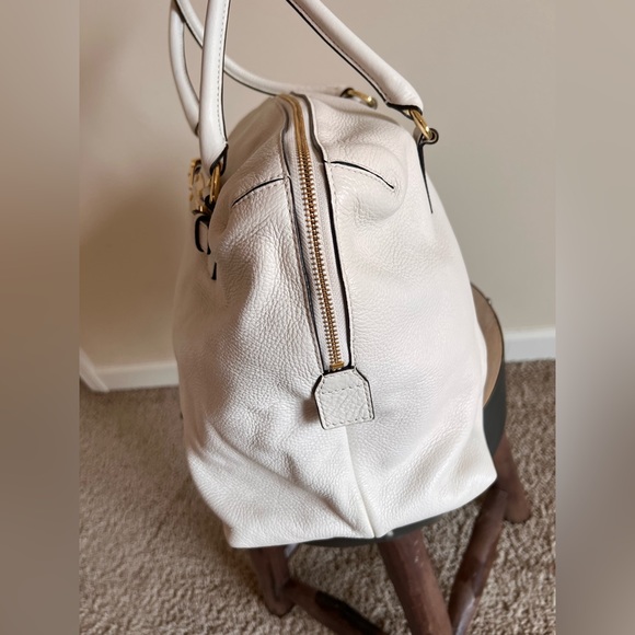 Michael Kors Large Bag - Picture 4 of 6